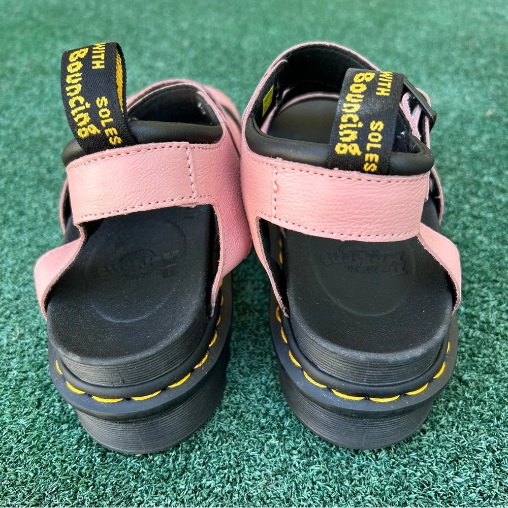 NWT Dr. Martens Blaire Strap Sandal Pisa Leather Peach Pink Beige 8